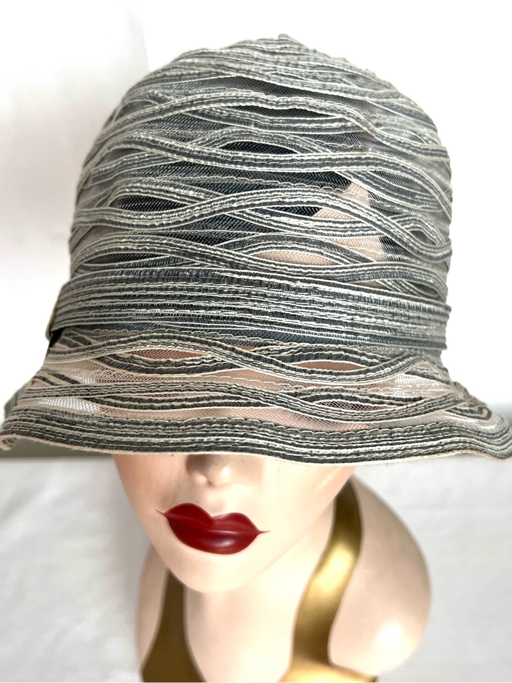 Vintage Adolfo Cloche Vtg Mesh & Ribbon Grey Retro Summer Hat Flapper